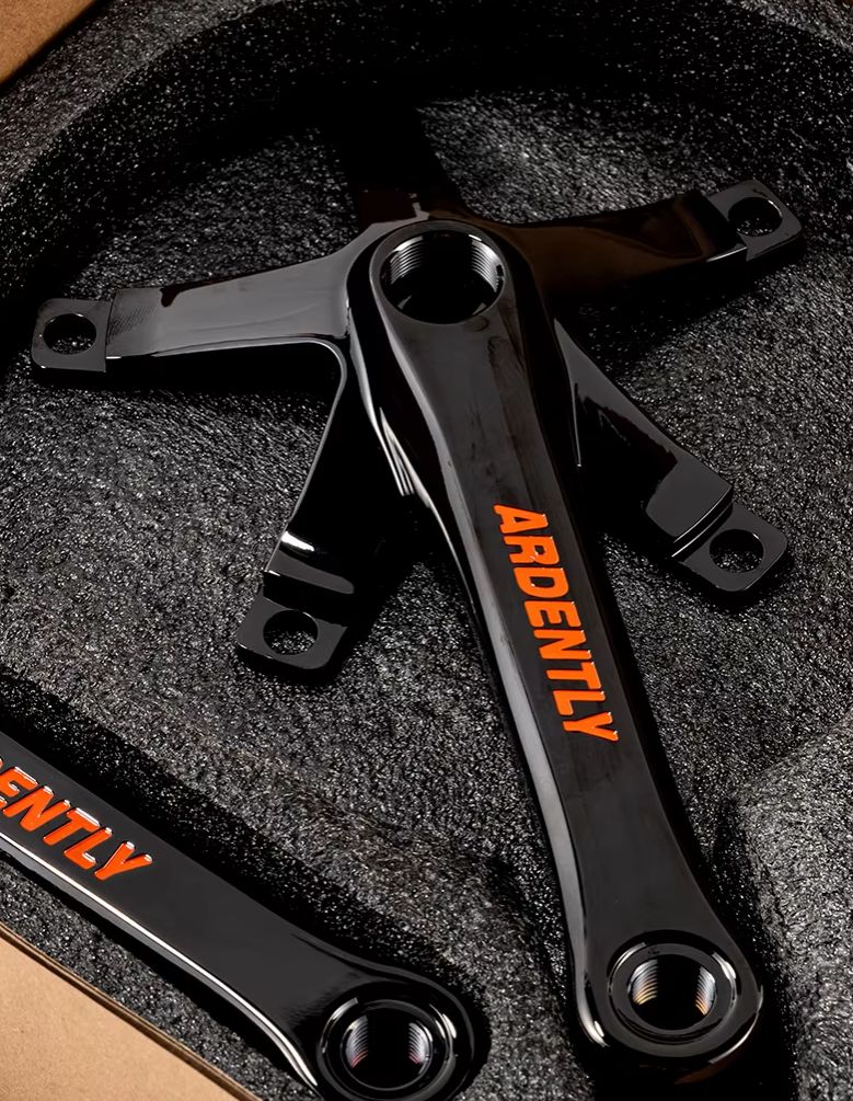 ARDENTLY CNC アルミニウム超軽量 144BCD  - Ultra Cycling Gear のレビューと価格